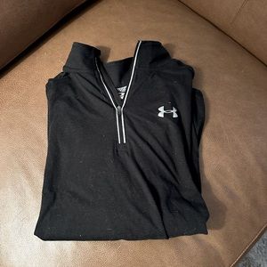 Black under armour running fleece